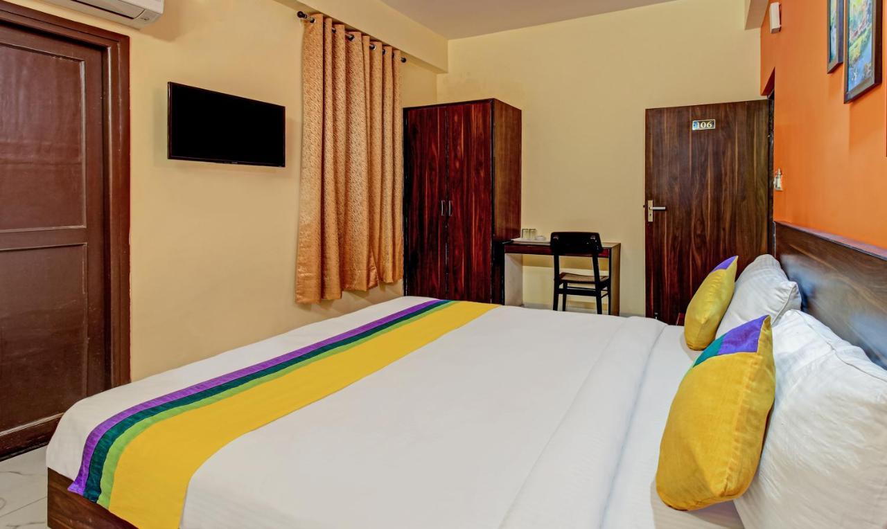 Itsy Hotels Royal Monarch โคราฆปุระ ภายนอก รูปภาพ