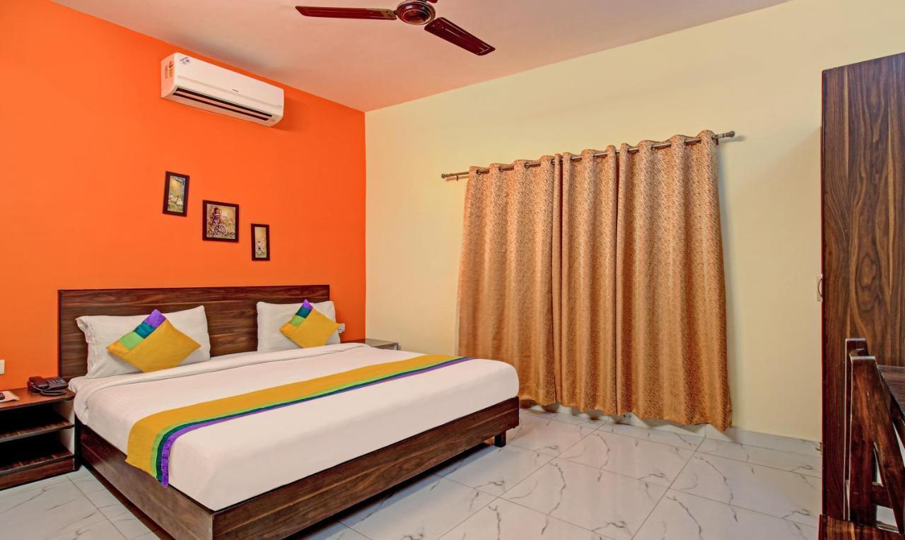 Itsy Hotels Royal Monarch โคราฆปุระ ภายนอก รูปภาพ