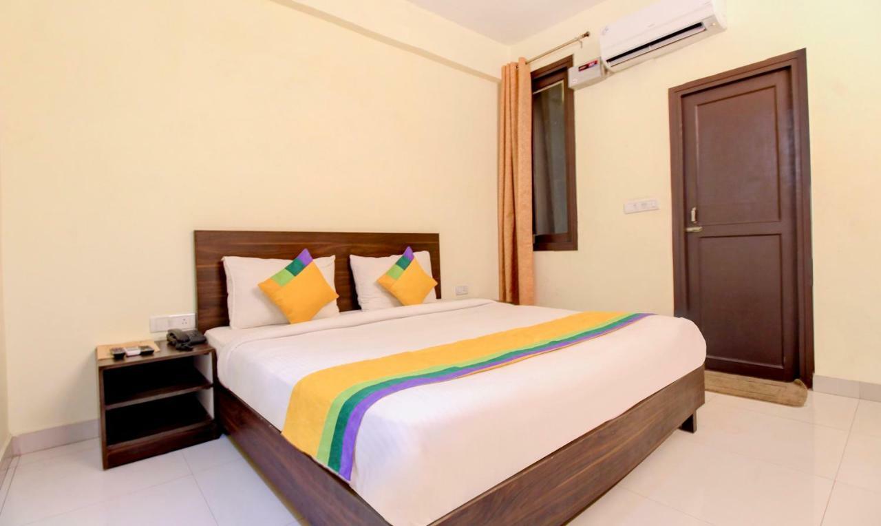 Itsy Hotels Royal Monarch โคราฆปุระ ภายนอก รูปภาพ