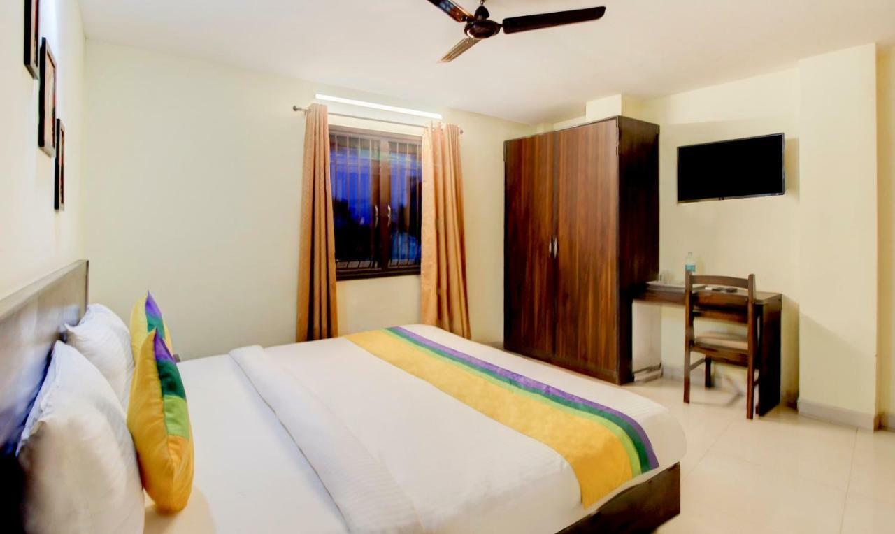 Itsy Hotels Royal Monarch โคราฆปุระ ภายนอก รูปภาพ